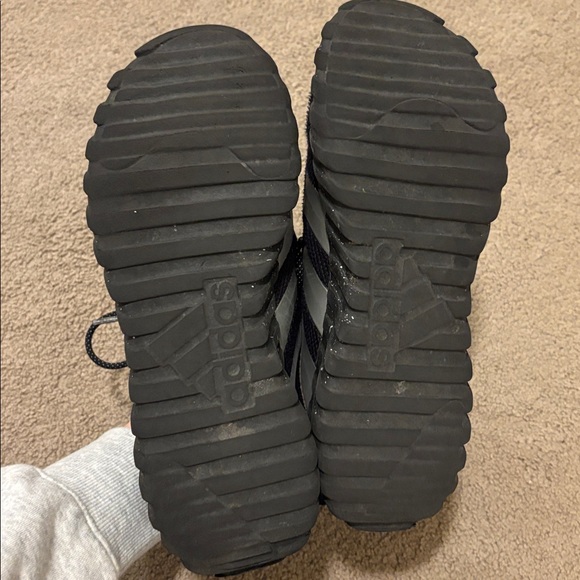 Boys Adidas sneakers - Picture 6 of 10